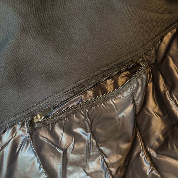 Uniqlo Packable Hooded Vest 🧊 Ultra Light Down Size XS - Picture 9 of 12